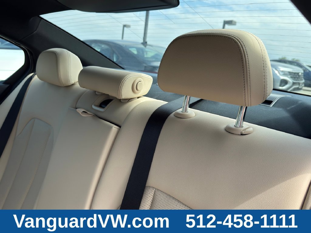 Used 2025 BMW 330i Sedan RWD image 30