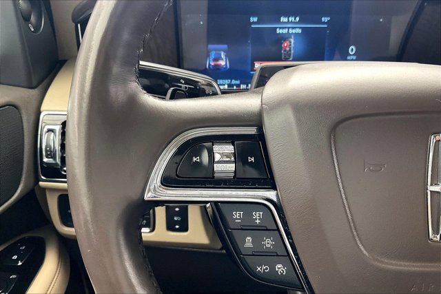 Used 2022 Lincoln Navigator Reserve AWD/4WD image 19