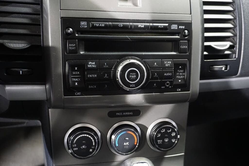 Used 2010 Nissan Sentra 2.0 S w/ Convenience Pkg FWD image 16
