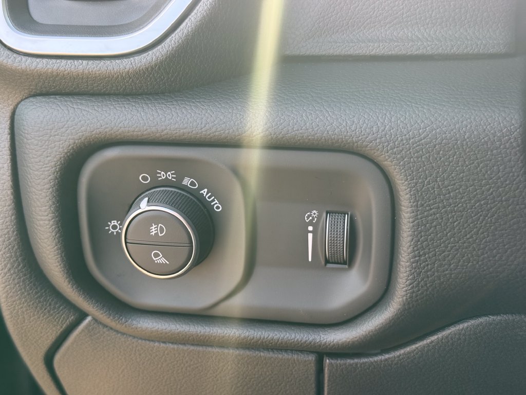 New 2027 RAM 2500 Big Horn AWD/4WD image 19