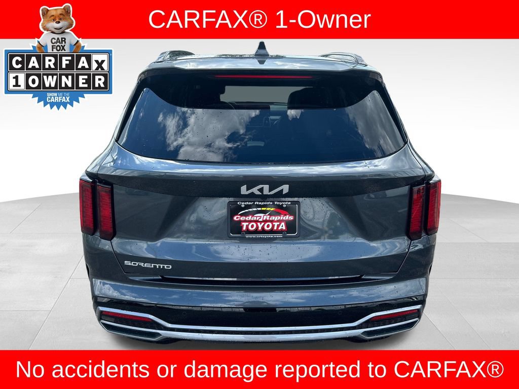 Used 2023 Kia Sorento EX w/ Panoramic Sunroof Package FWD image 5
