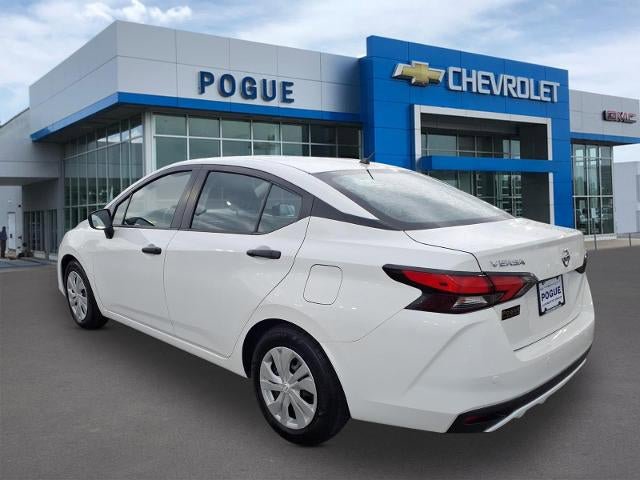 Used 2021 Nissan Versa S FWD image 3