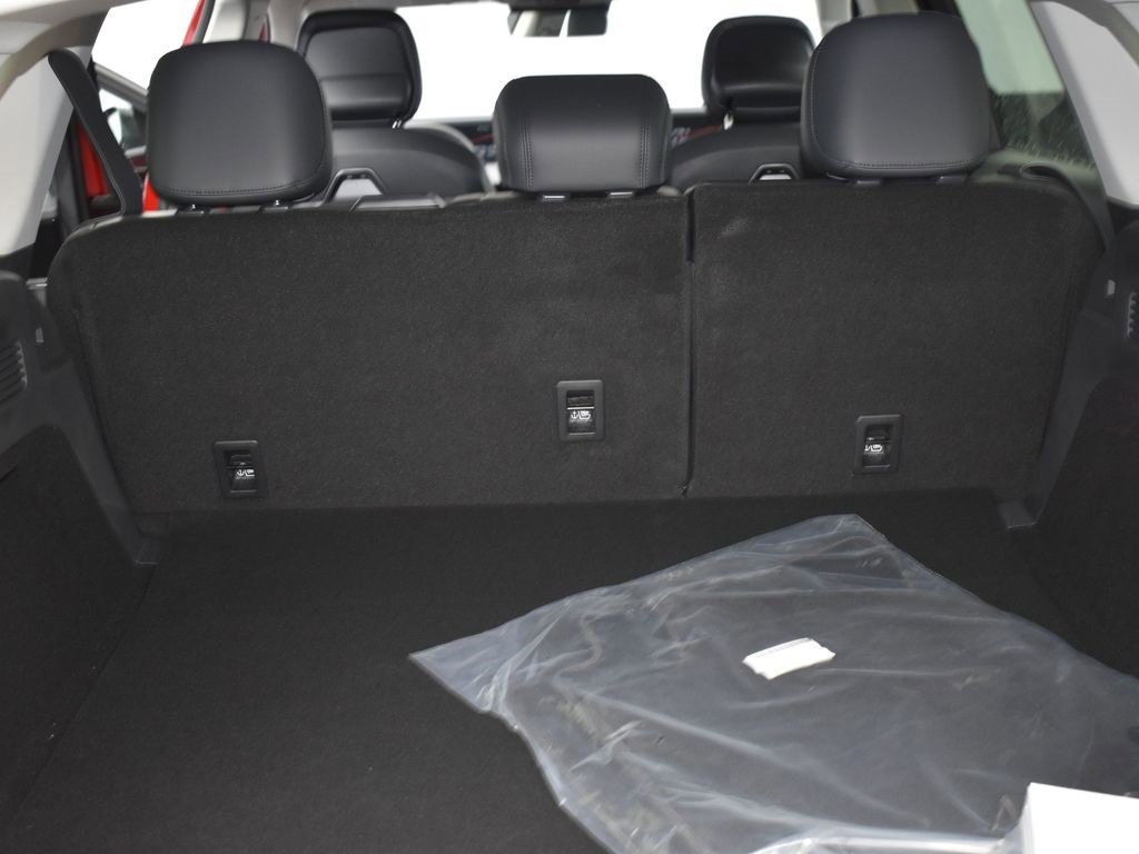 New 2026 Lincoln Nautilus Reserve w/ Jet Appearance Package image 13