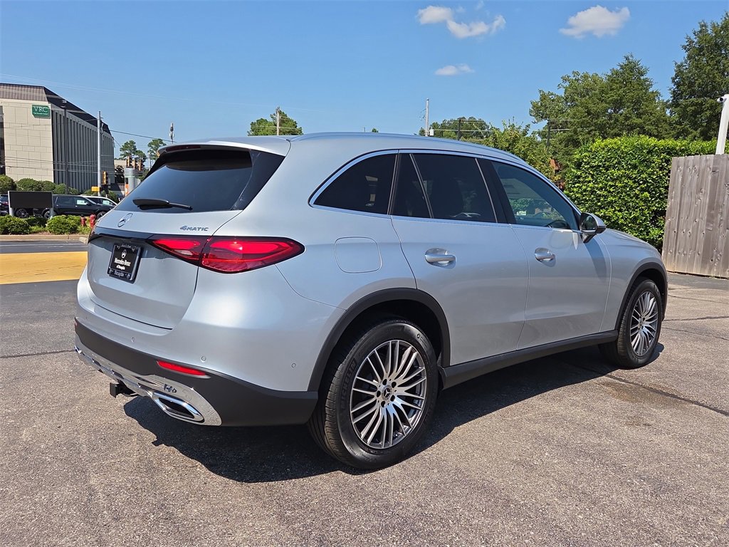 New 2025 Mercedes-Benz GLC 300 4MATIC image 5