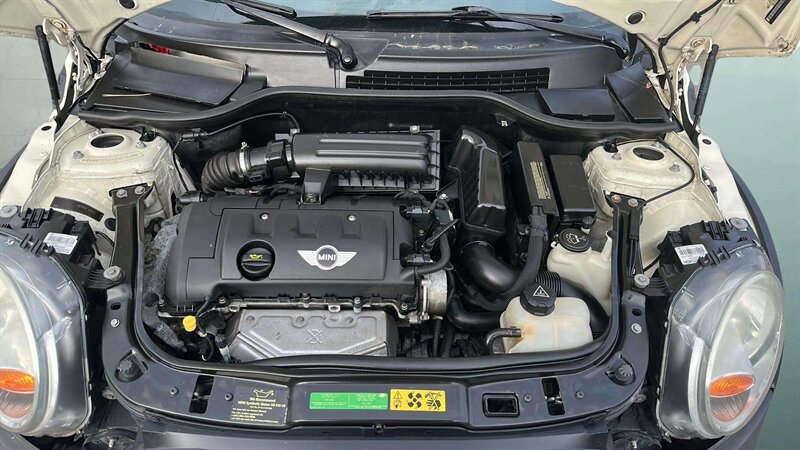Used 2010 MINI Cooper Hardtop FWD image 20