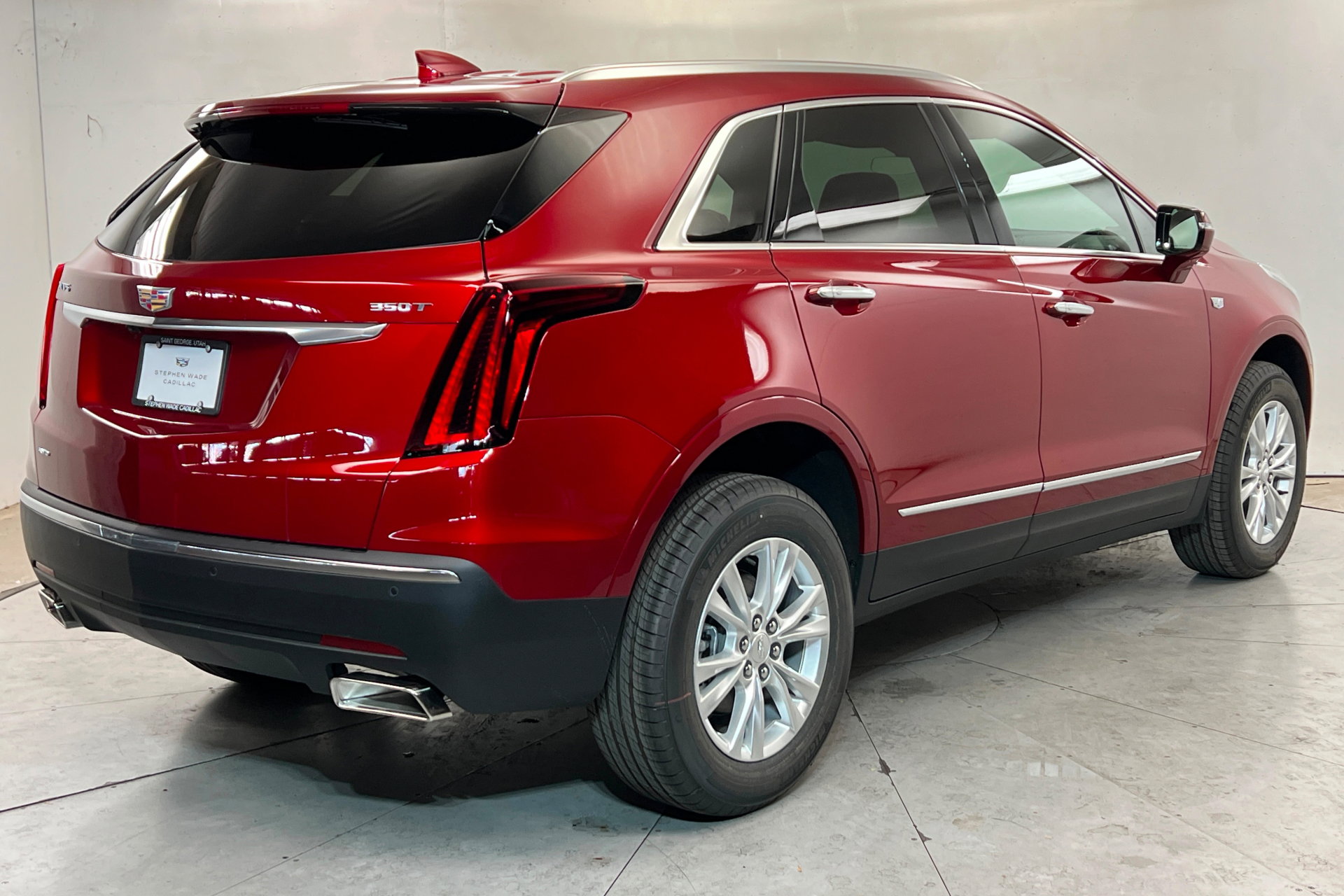 New 2026 Cadillac XT5 Luxury image 6