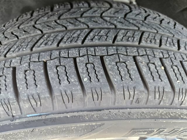 Used 2023 GMC Acadia SLT AWD/4WD image 28