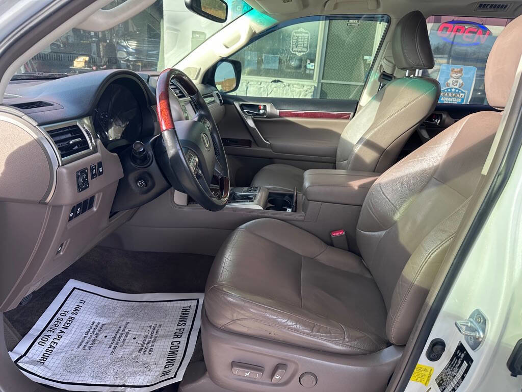 Used 2015 Lexus GX 460 w/ Premium Package image 14