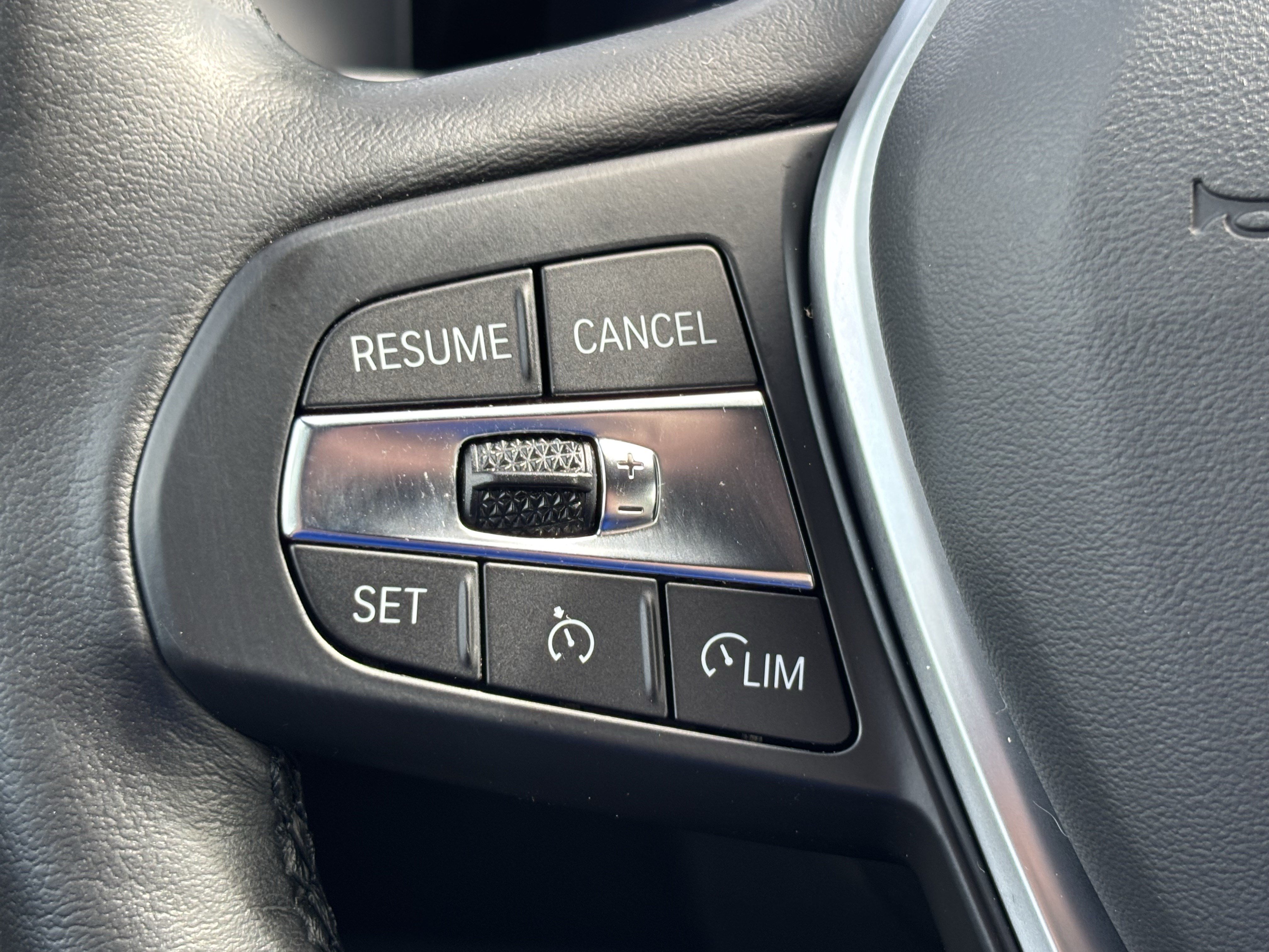 Certified 2023 BMW i4 eDrive40 w/ Premium Package RWD image 19