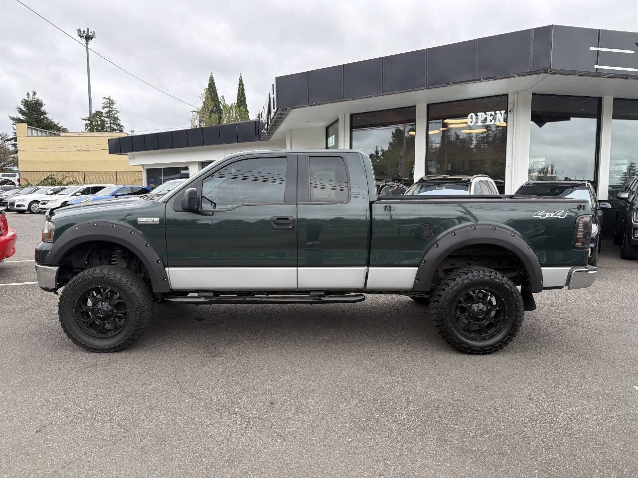Used 2006 Ford F150 XLT AWD/4WD image 2