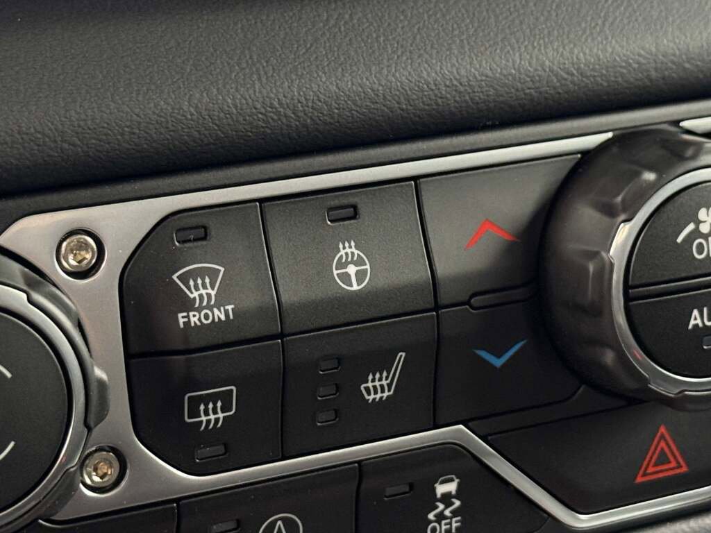 New 2025 Jeep Gladiator Sport image 33