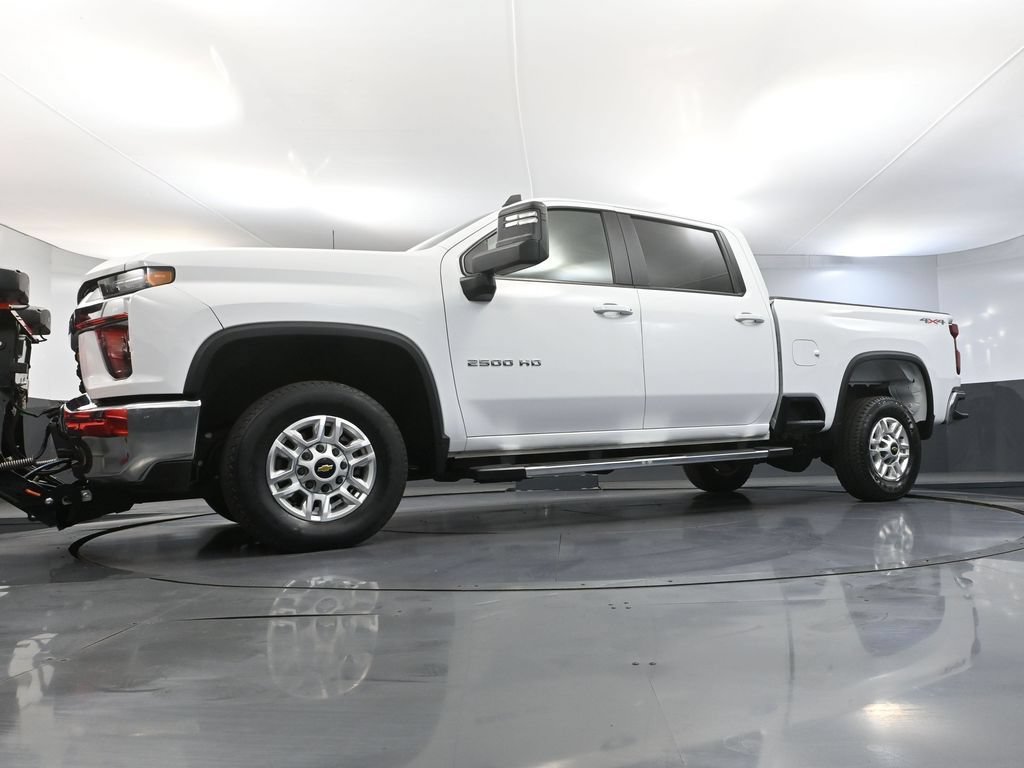 Used 2022 Chevrolet Silverado 2500 LT AWD/4WD image 49