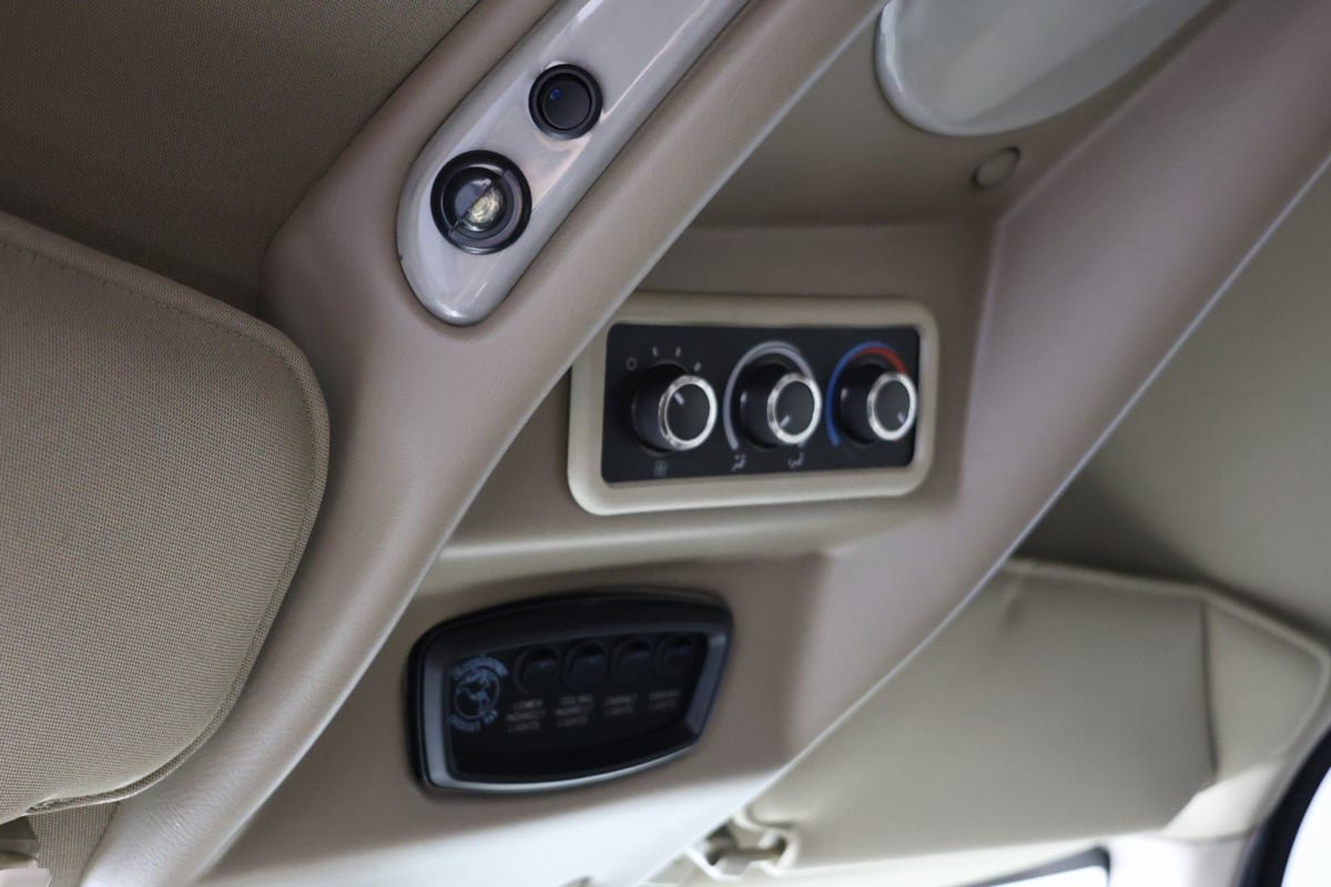 Used 2016 GMC Savana 2500 RWD image 28