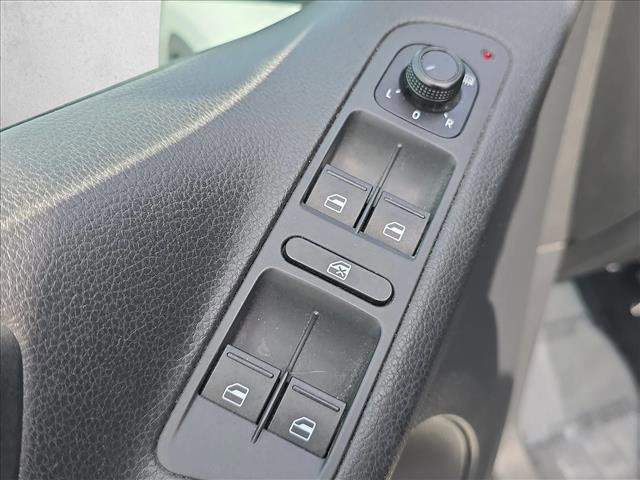 Used 2017 Volkswagen Tiguan S AWD/4WD image 8