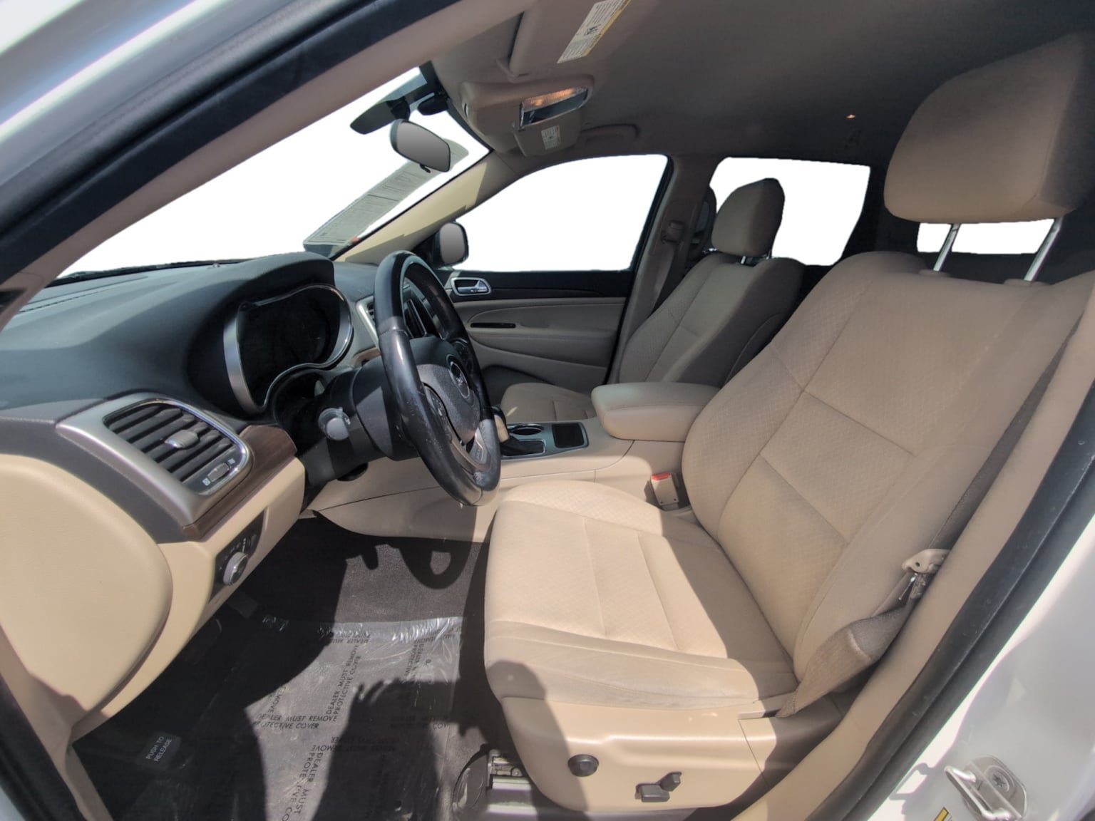 Used 2018 Jeep Grand Cherokee Laredo AWD/4WD image 10