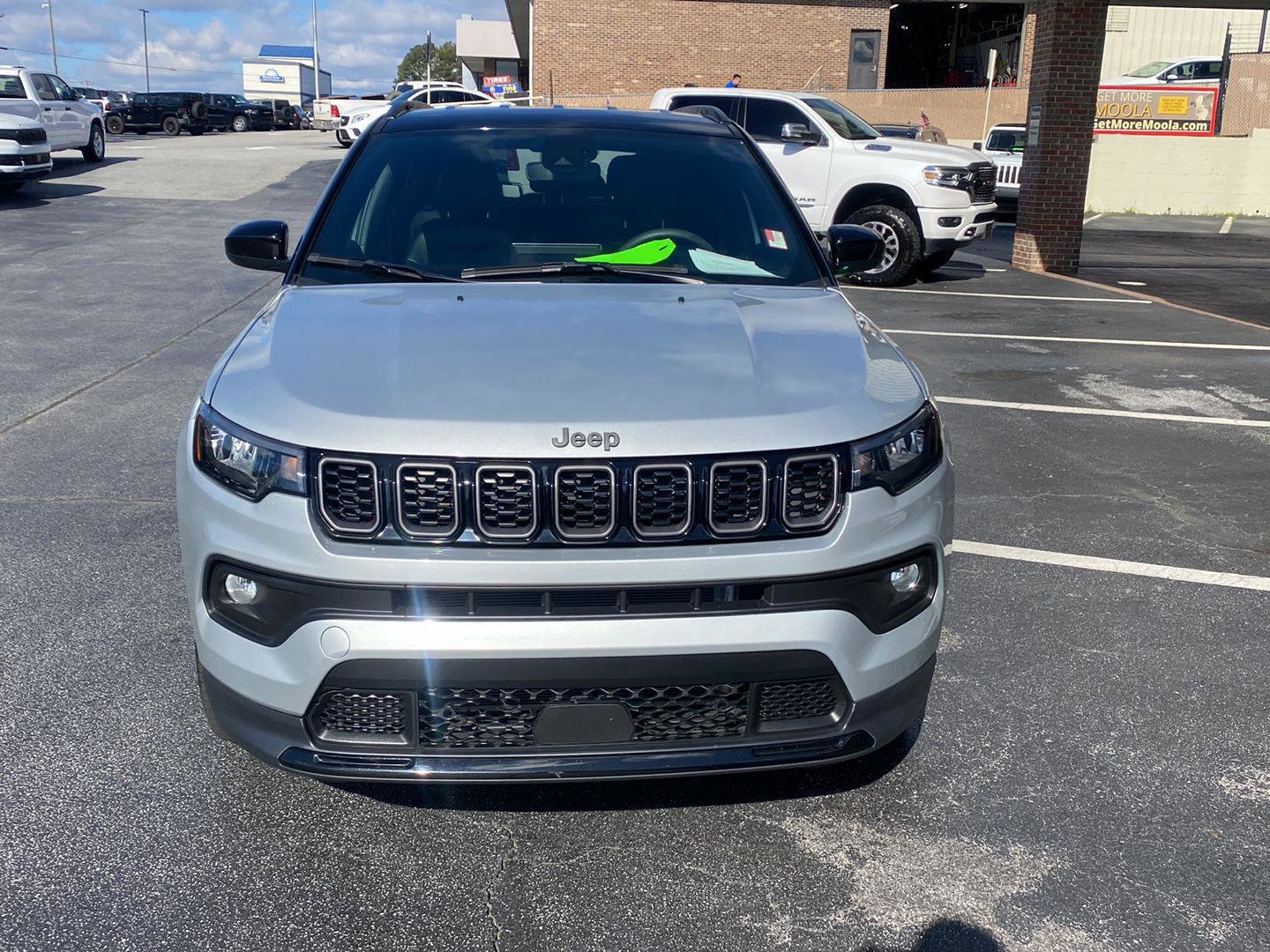 Used 2024 Jeep Compass Latitude w/ Altitude Special Edition image 3