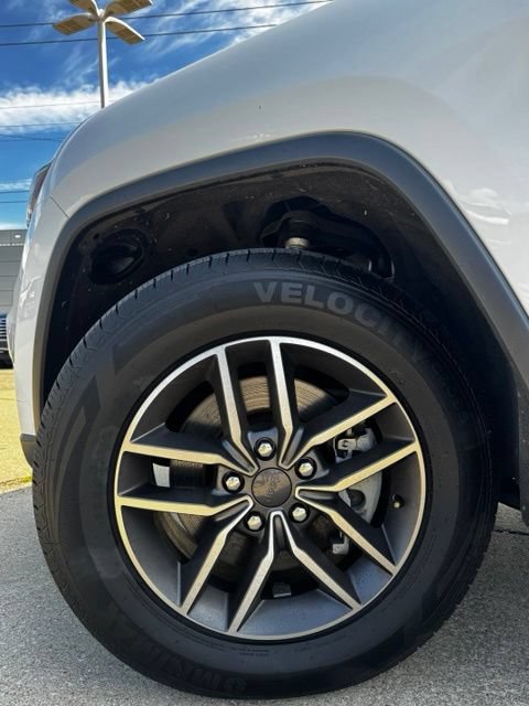 Used 2021 Jeep Grand Cherokee Limited w/ Premium Lighting Group AWD/4WD image 23