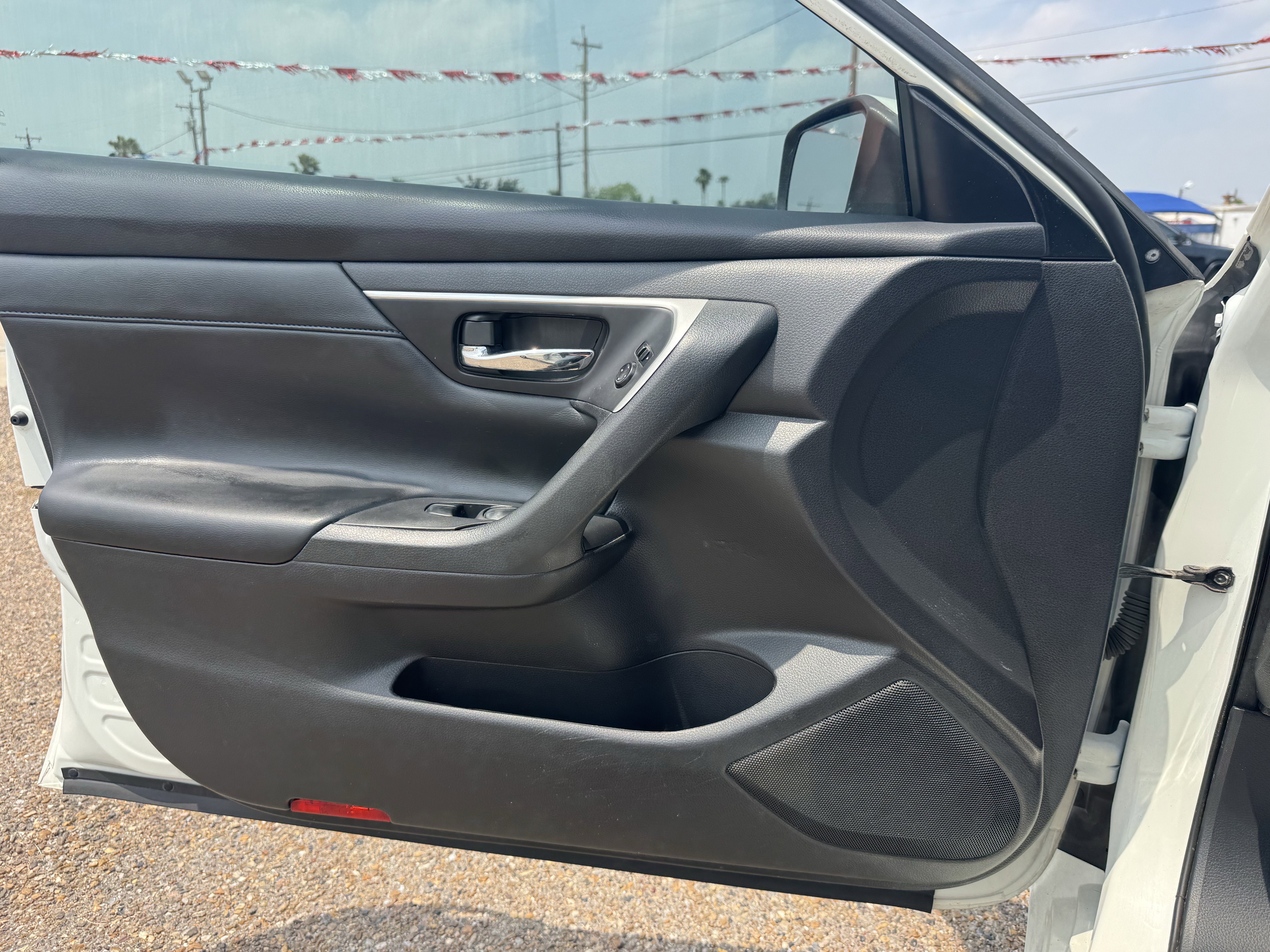 Used 2016 Nissan Altima 2.5 SR FWD image 19