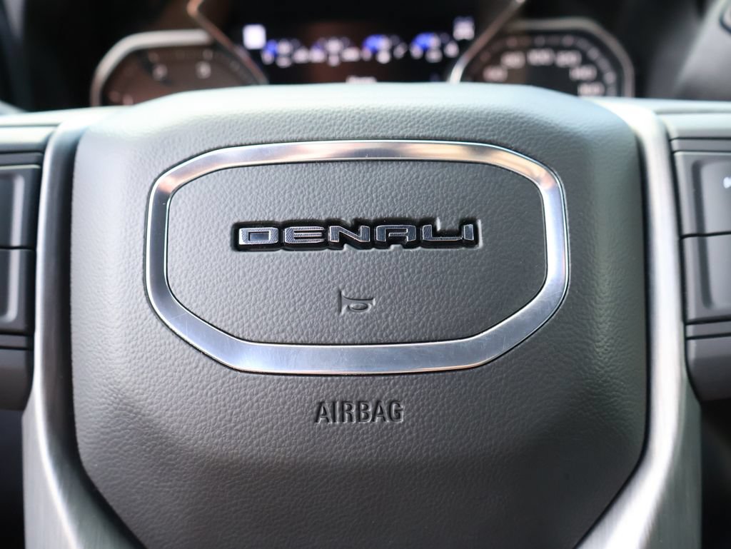 Used 2022 GMC Sierra 3500 Denali AWD/4WD image 26
