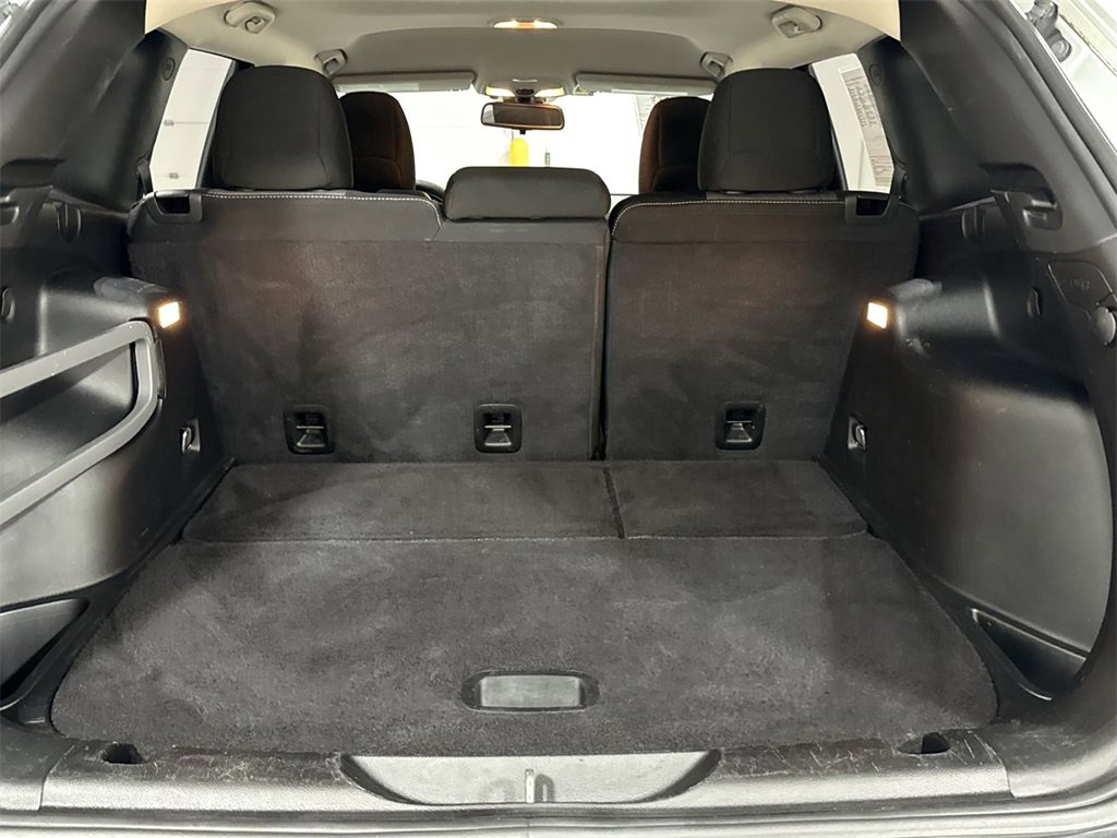 Used 2014 Jeep Cherokee Sport image 22