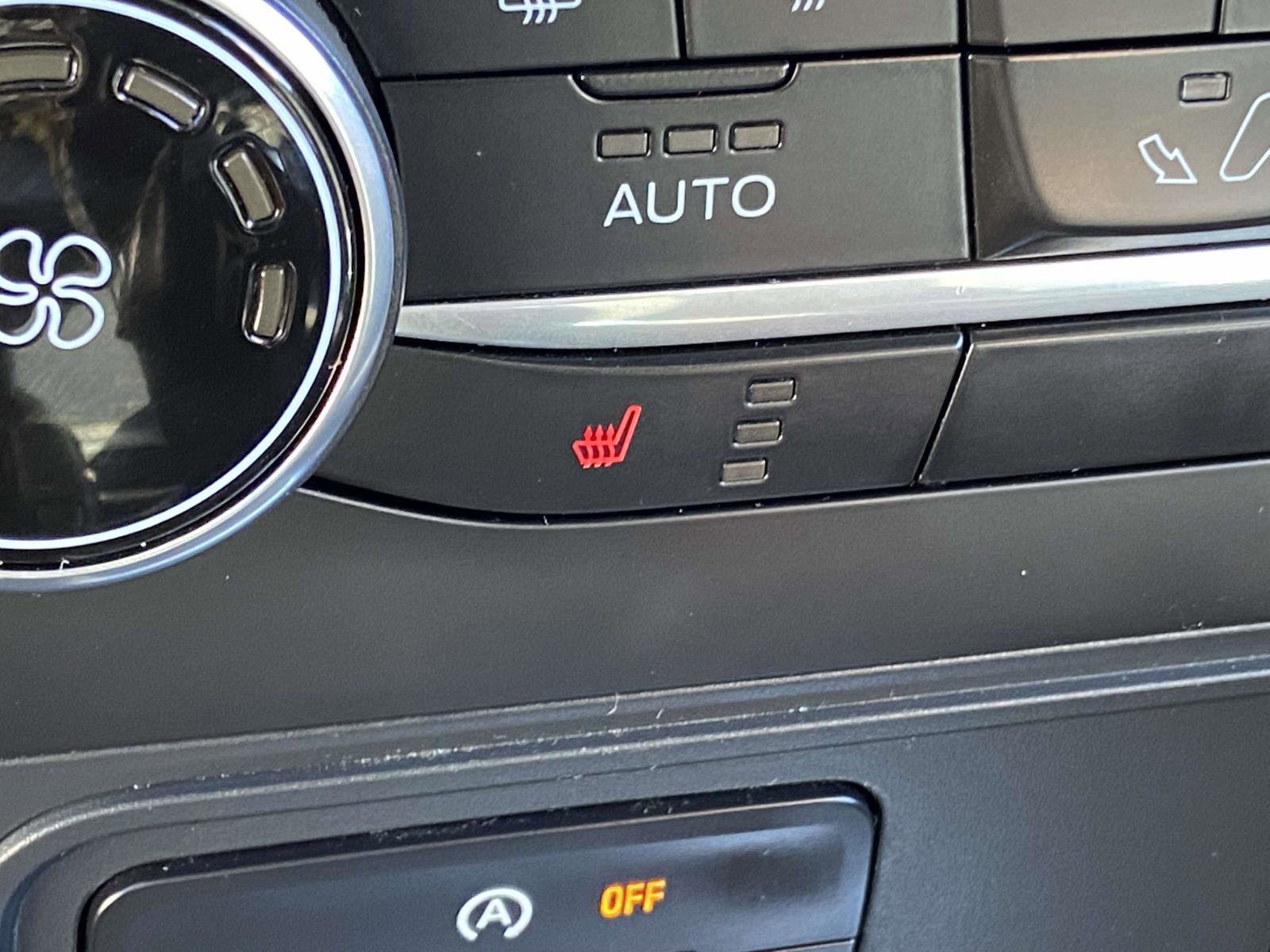 Used 2021 Ford EcoSport SE w/ SE Convenience Package image 15