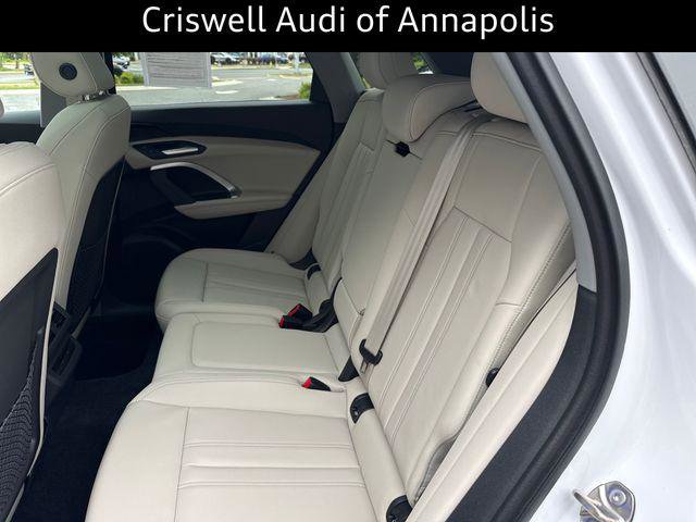 Certified 2025 Audi Q5 Premium w/ Convenience Package AWD/4WD image 13
