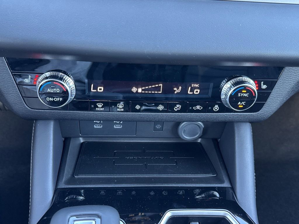 New 2026 Mitsubishi Outlander LE FWD image 15