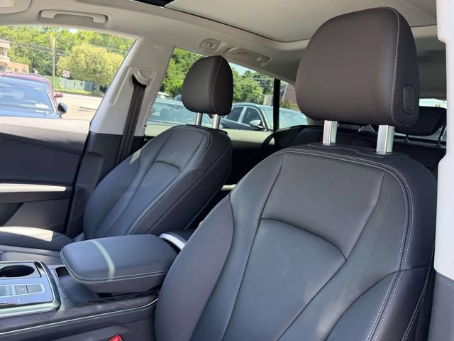 Certified 2023 Audi Q8 Premium w/ Convenience Package AWD/4WD image 9