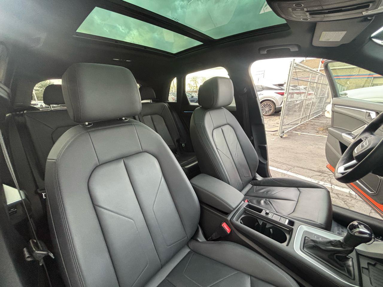 Used 2023 Audi Q3 2.0T Premium Plus w/ Premium Plus Package AWD/4WD image 28