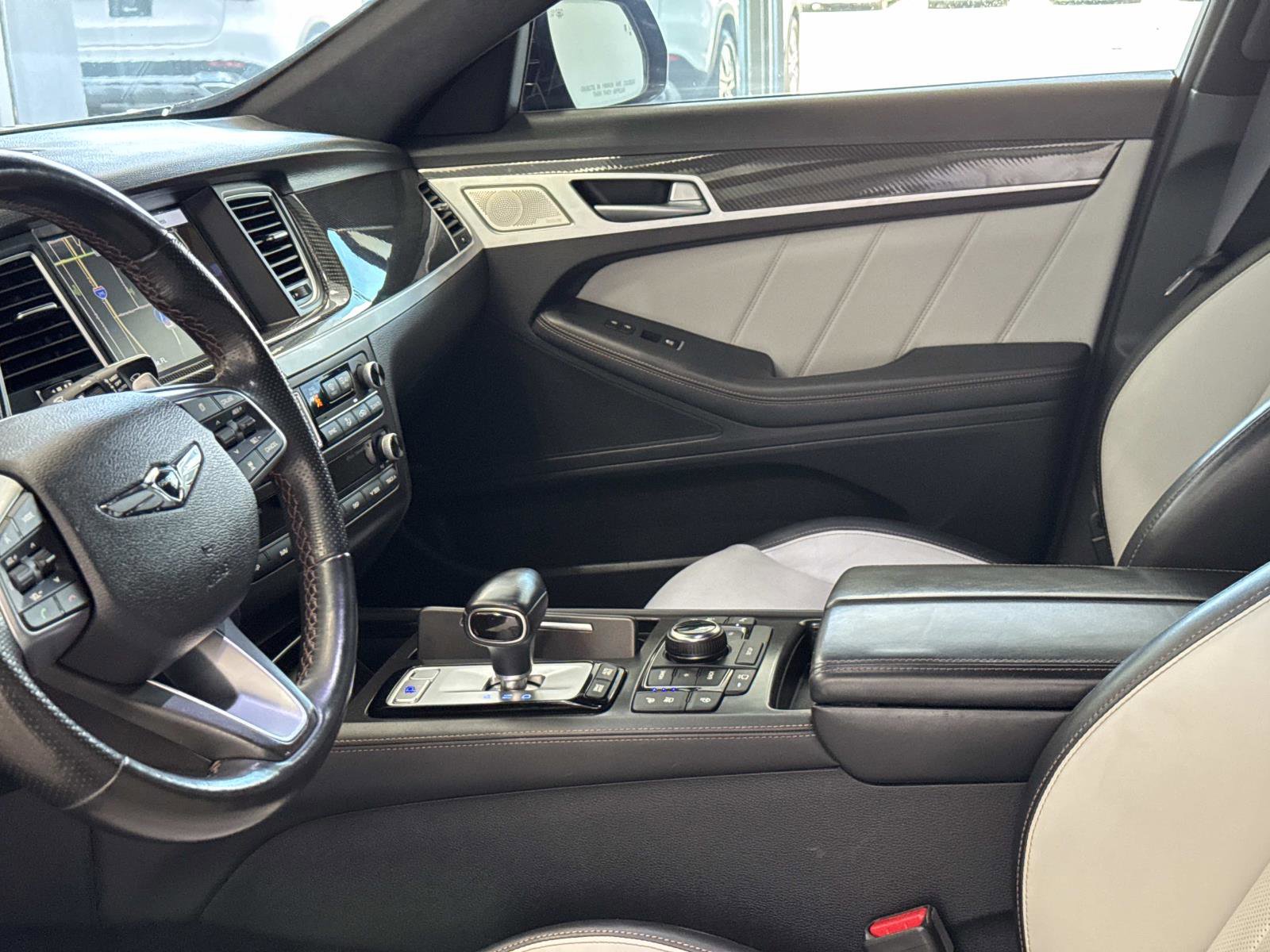Used 2020 Genesis G80 3.3T Sport RWD image 15