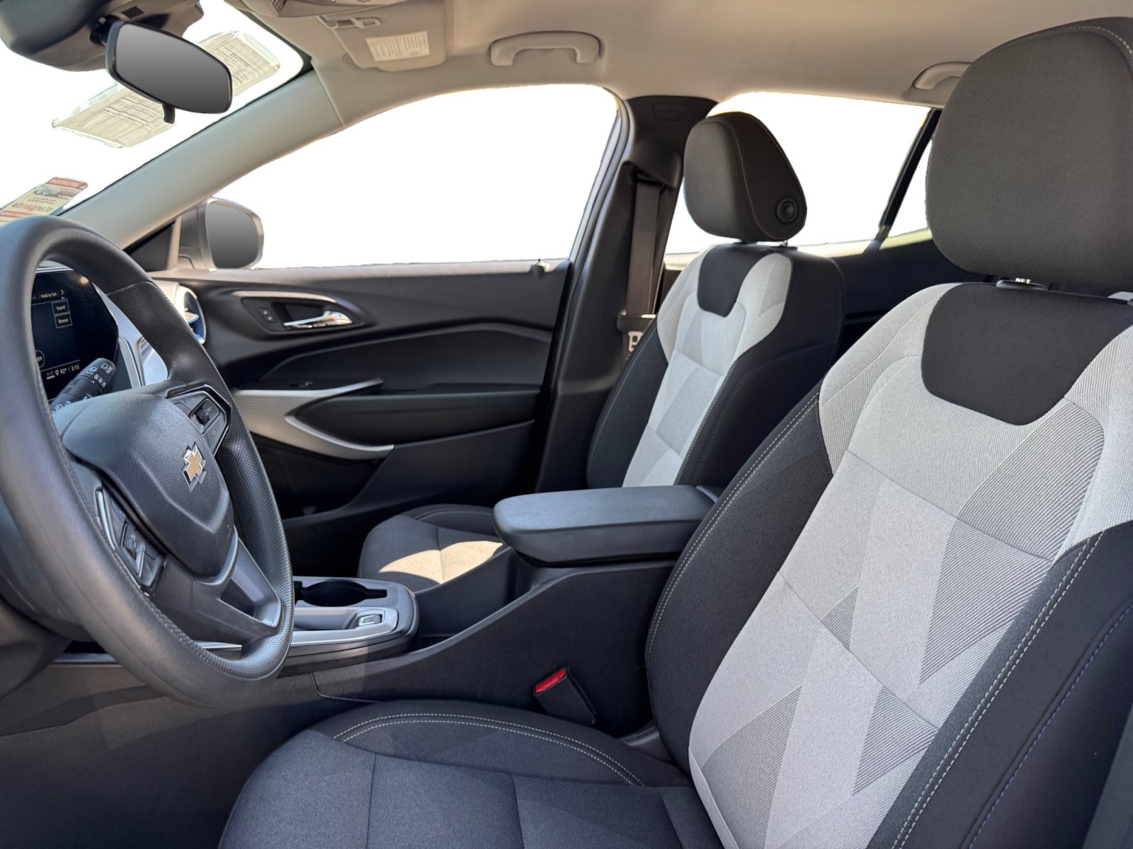 Used 2026 Chevrolet Trax LS FWD image 9