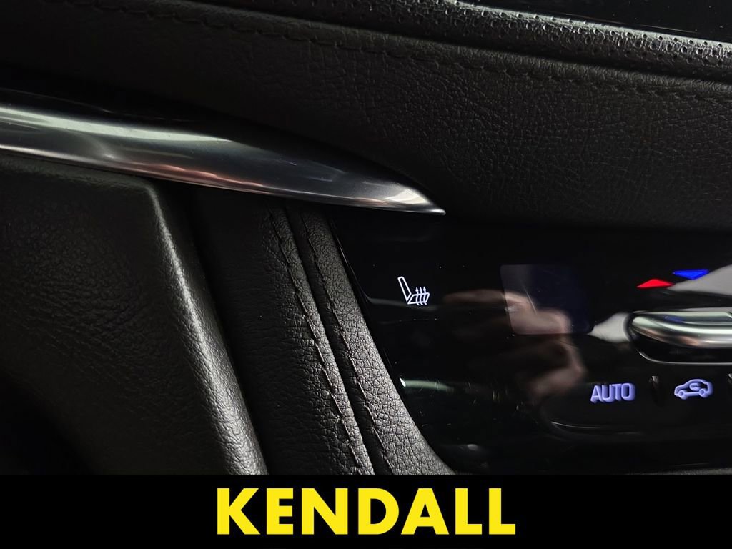 Used 2021 Cadillac XT5 Premium Luxury image 15