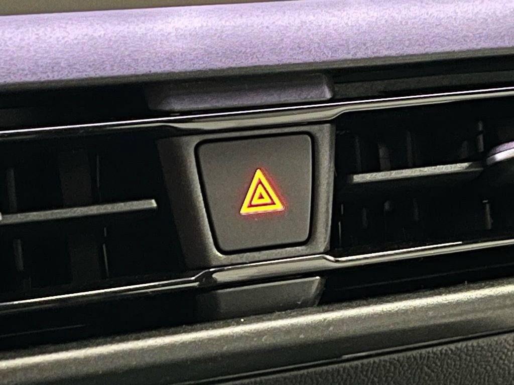 New 2026 Volkswagen Tiguan SEL R-Line image 11