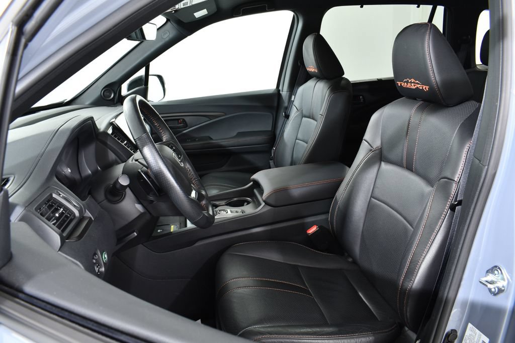 Used 2025 Honda Passport TrailSport image 6