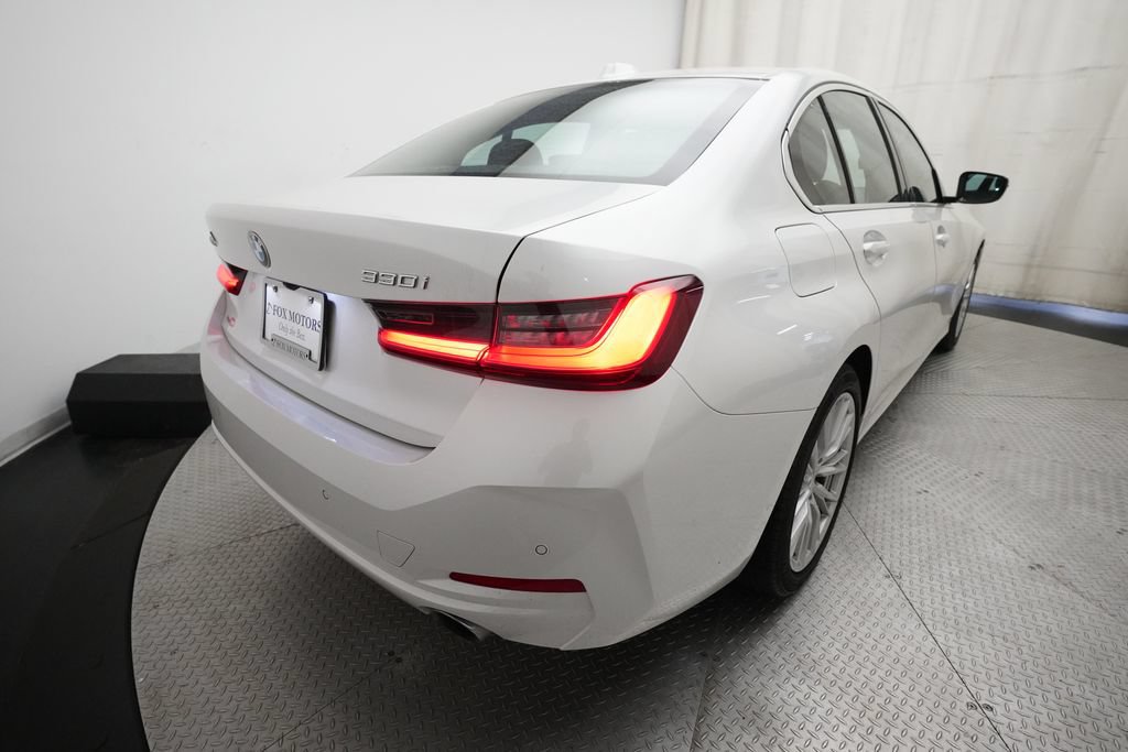 Used 2024 BMW 330i xDrive Sedan AWD/4WD image 13