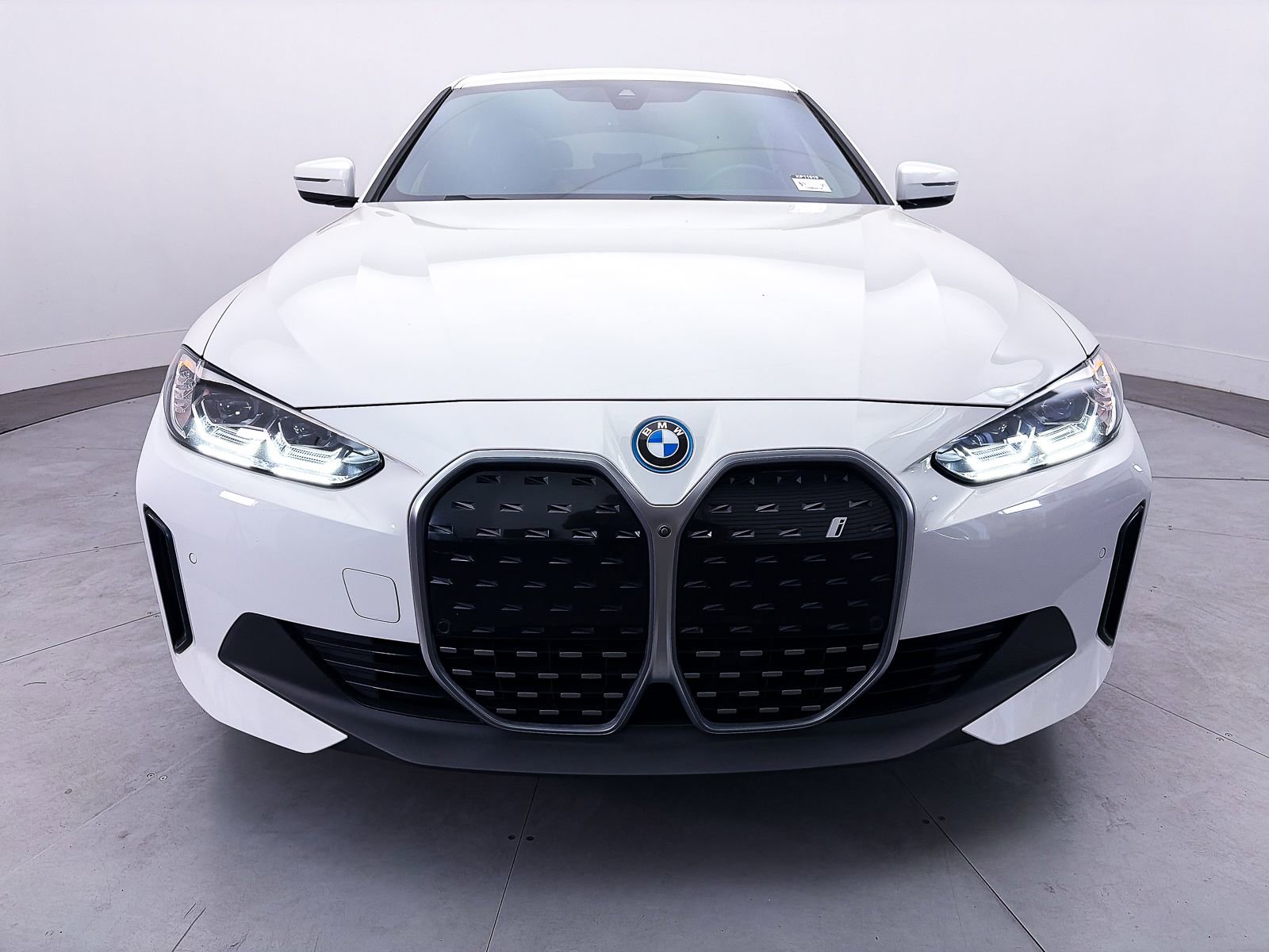 Used 2023 BMW i4 eDrive40 w/ Premium Package RWD image 14