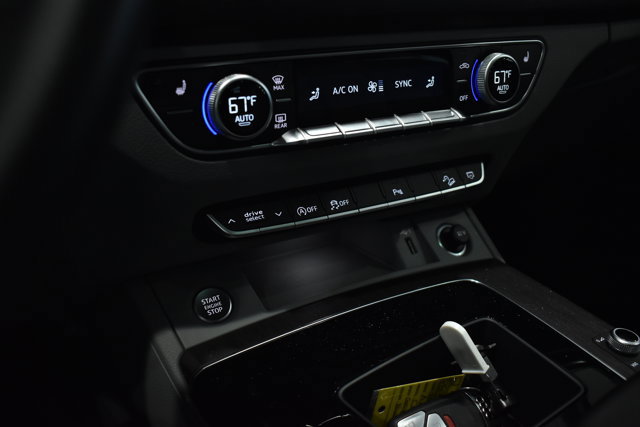 Used 2023 Audi Q5 2.0T Premium w/ Convenience Package image 21