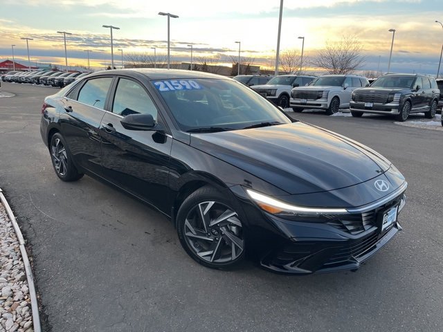 Used 2024 Hyundai Elantra SEL w/ Convenience Package image 7