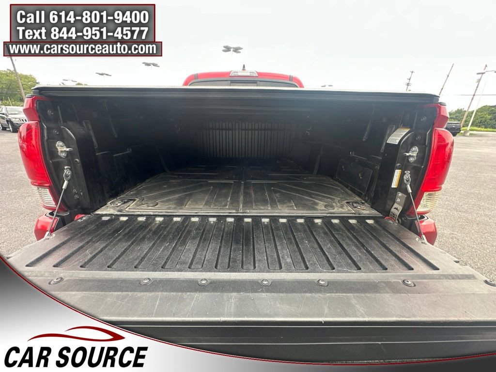 Used 2022 Toyota Tacoma SR AWD/4WD image 25