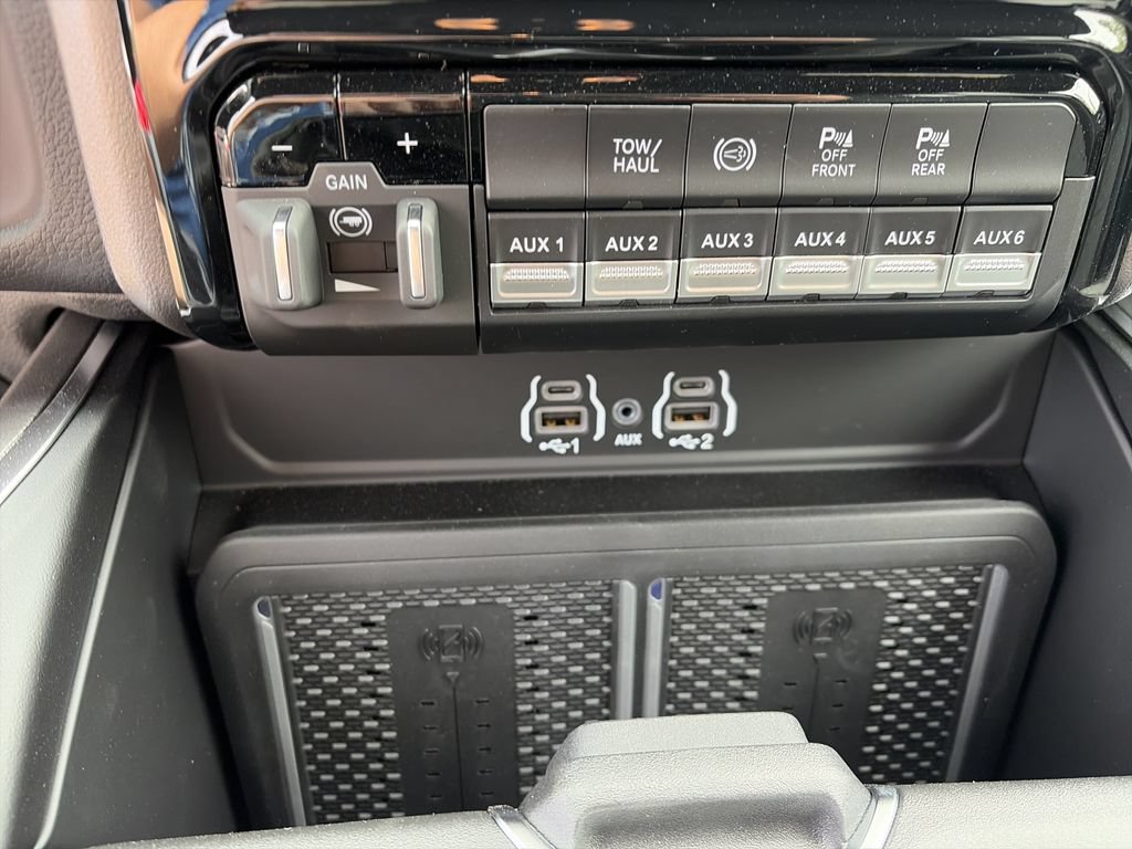 New 2026 RAM 2500 Big Horn AWD/4WD image 26