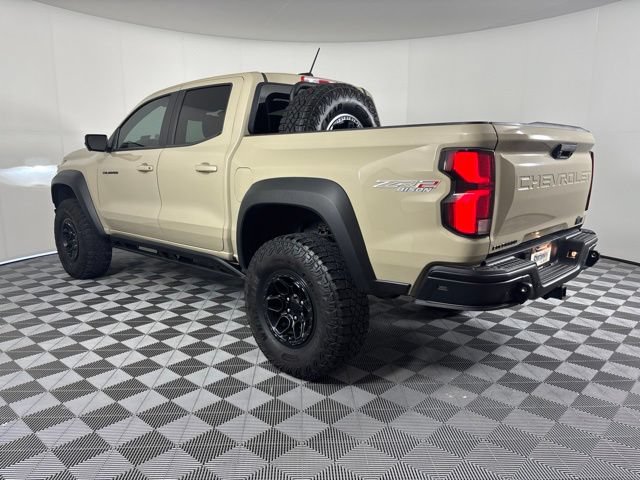 Used 2024 Chevrolet Colorado ZR2 w/ ZR2 Bison Edition AWD/4WD image 8