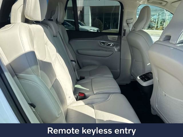 Used 2023 Volvo XC90 B6 Ultimate w/ Lounge Package image 13