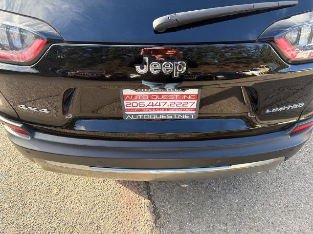 Used 2019 Jeep Cherokee Limited AWD/4WD image 23