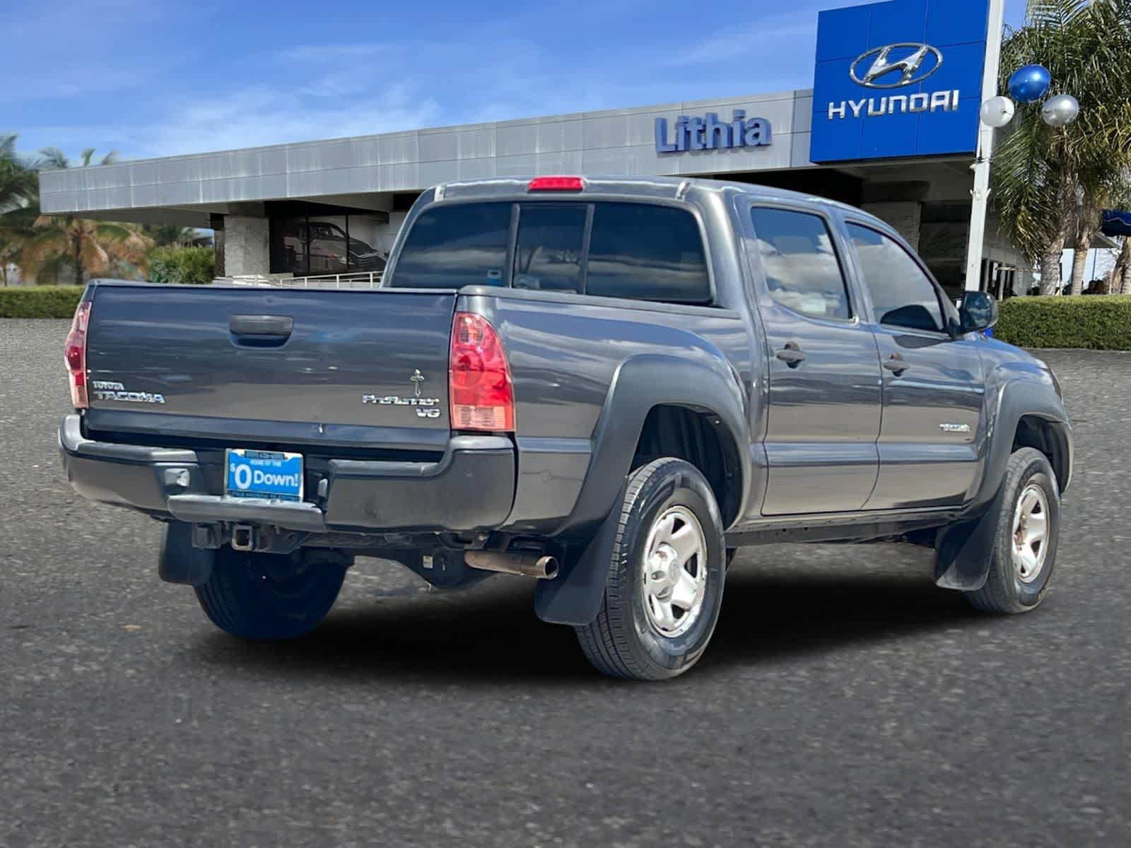 Used 2013 Toyota Tacoma PreRunner w/ Convenience Pkg RWD image 3