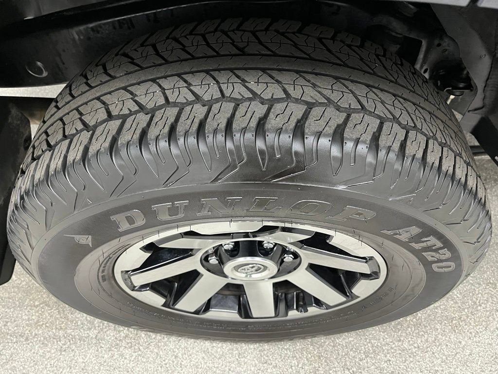 Used 2024 Toyota 4Runner TRD Off-Road Premium w/ Moonroof Package AWD/4WD image 17