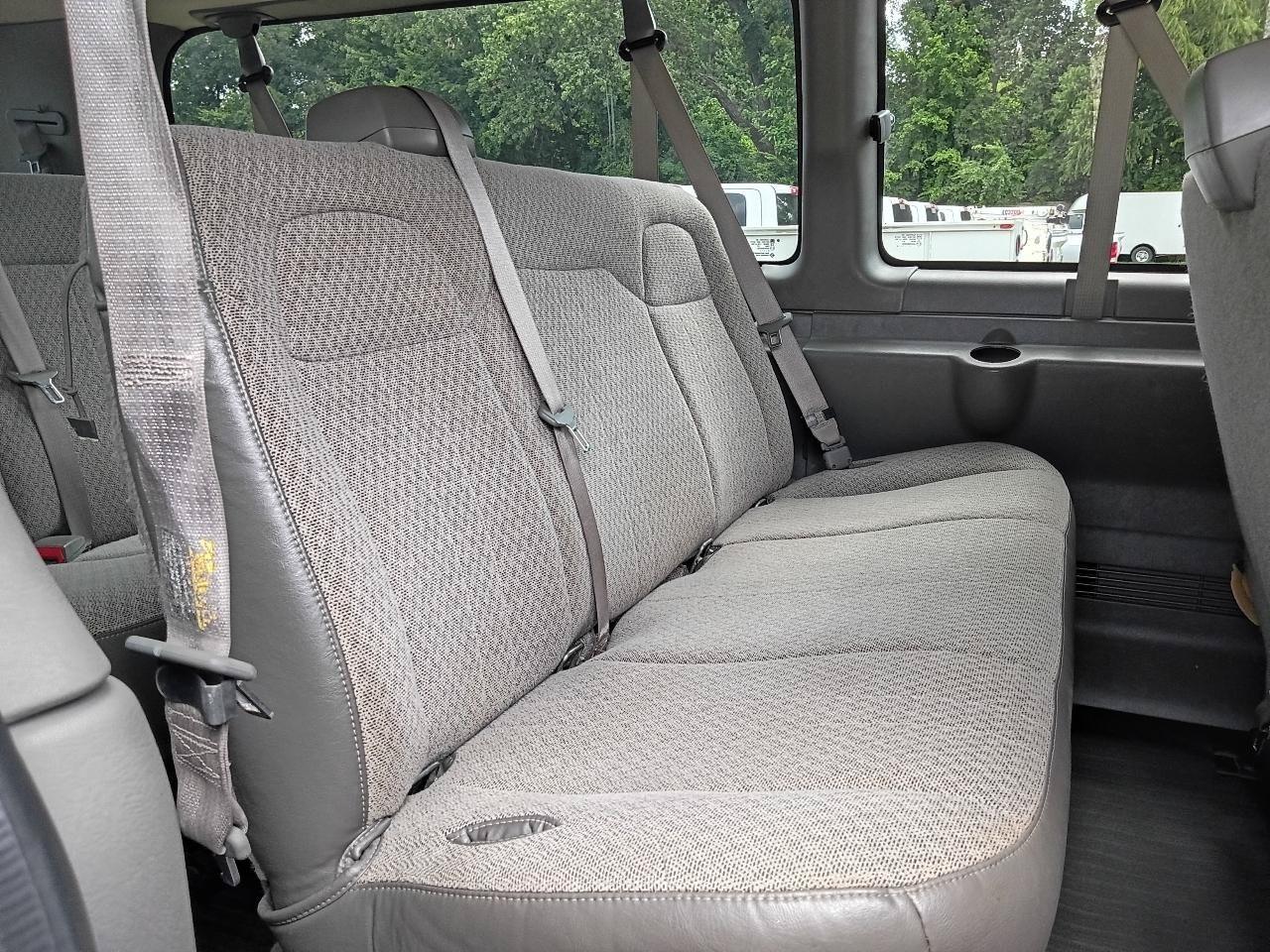 Used 2014 GMC Savana 3500 LS w/ Chrome Appearance Package RWD image 21
