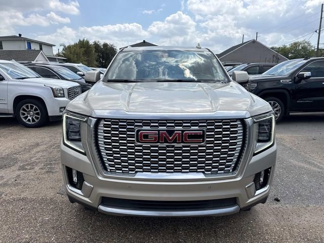Used 2021 GMC Yukon Denali w/ Denali Premium Package image 2