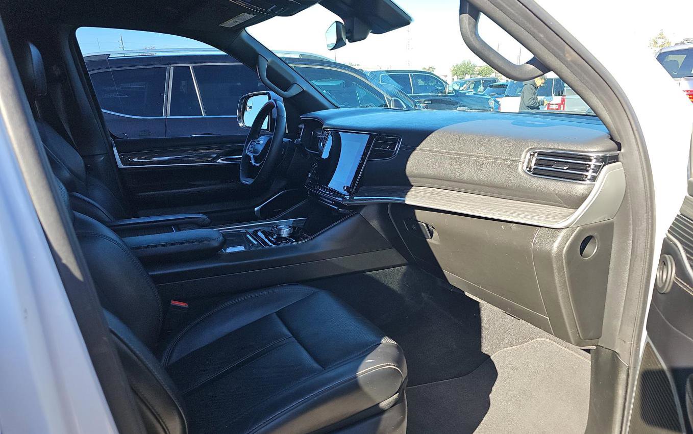 Used 2022 Jeep Wagoneer Series III image 11