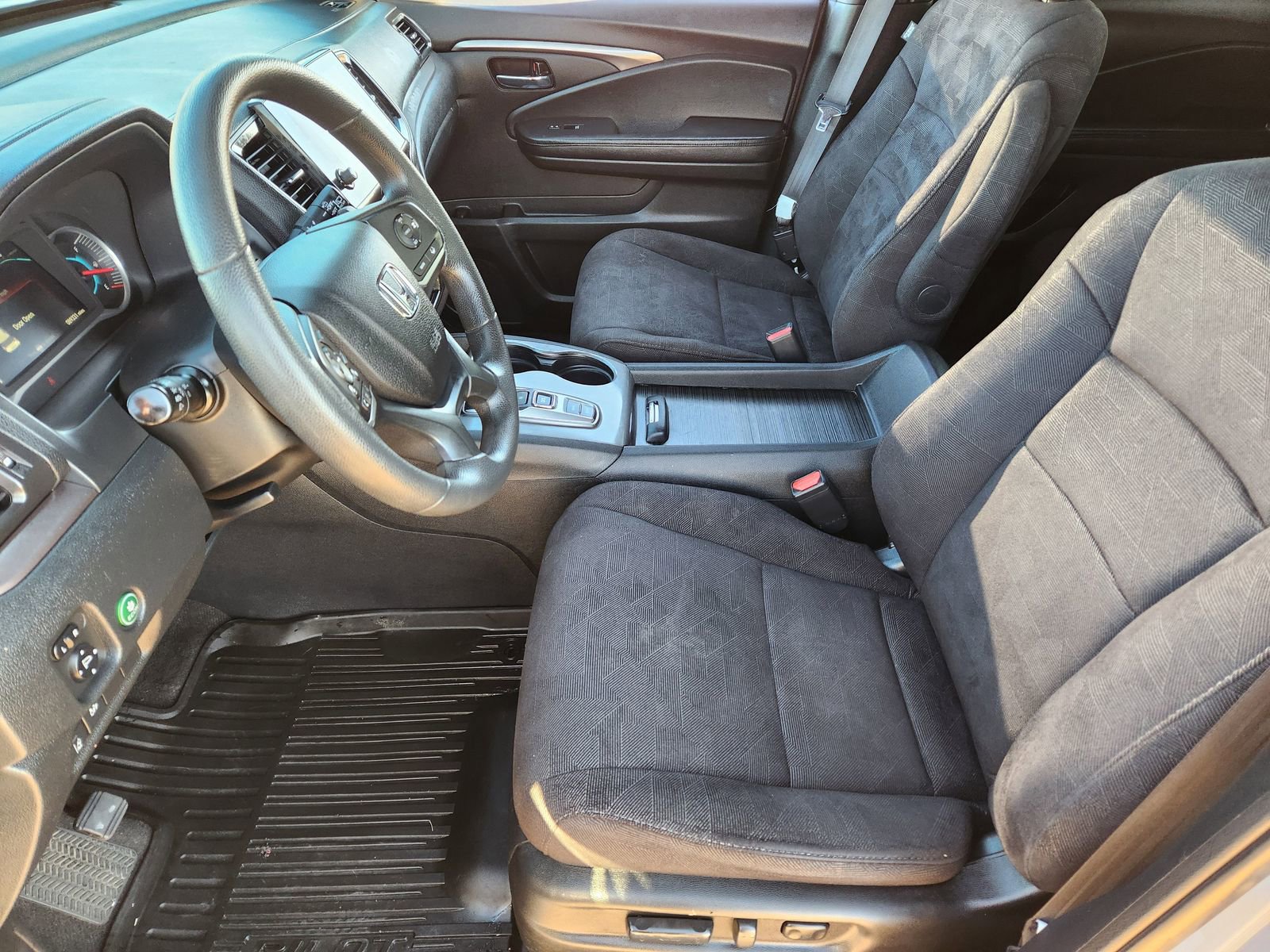 Used 2022 Honda Pilot Sport image 17