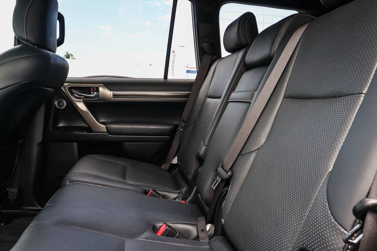 Used 2021 Lexus GX 460 Luxury w/ Off Road Package AWD/4WD image 26